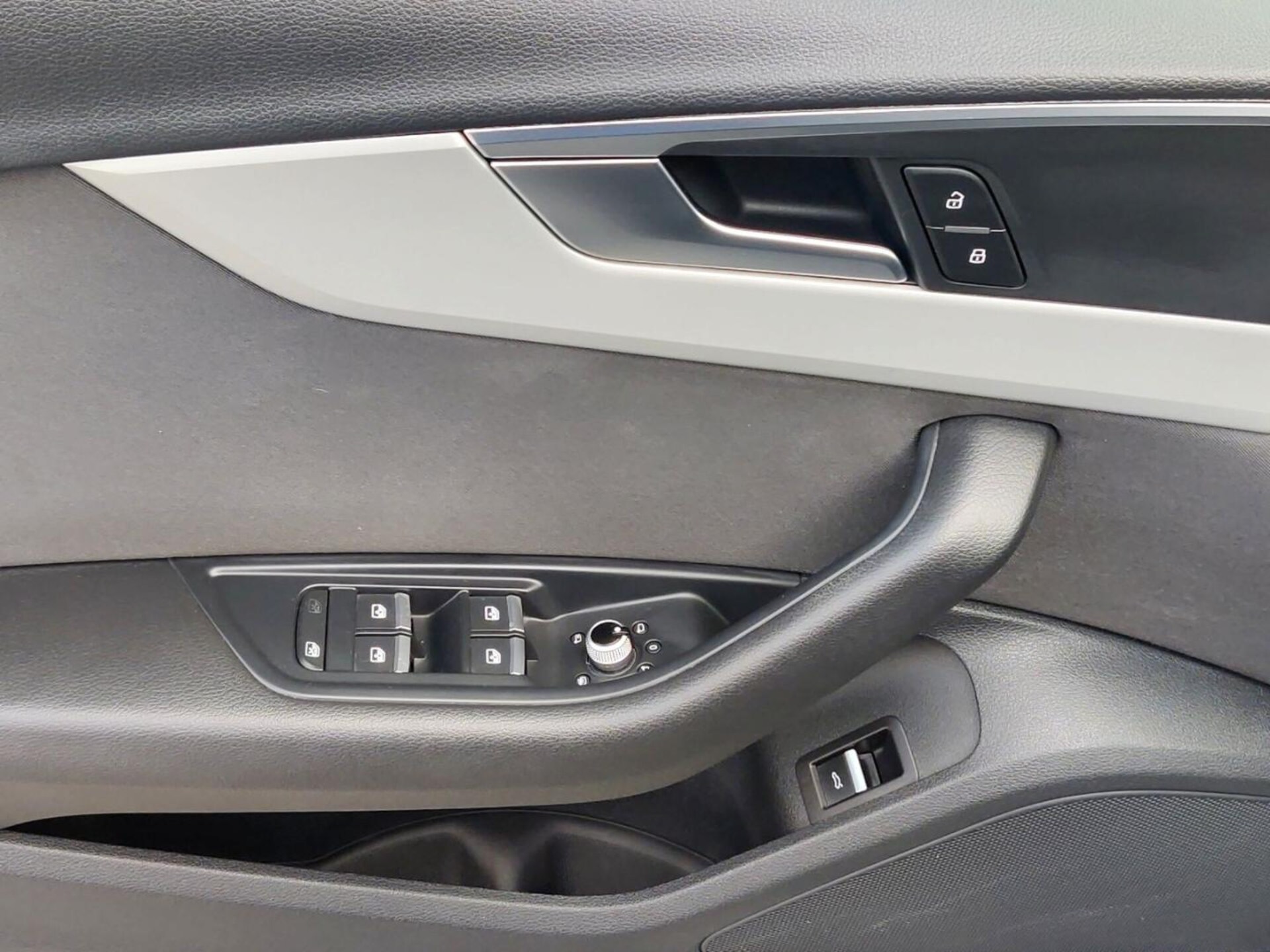 Audi A4 Limousine Advanced