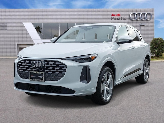 Photo of 2025 Audi Q5