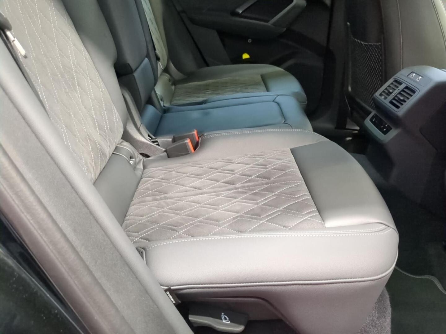 Bild über Audi Q5 Sportback TDI quattro 150 kW S tronic - für weitere Informationen kontaktieren Sie den Audi Partner