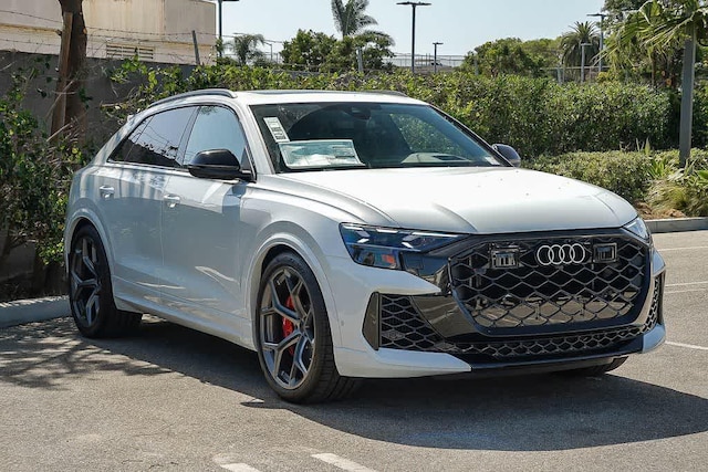 2026 Audi RS Q8 SUV performance
