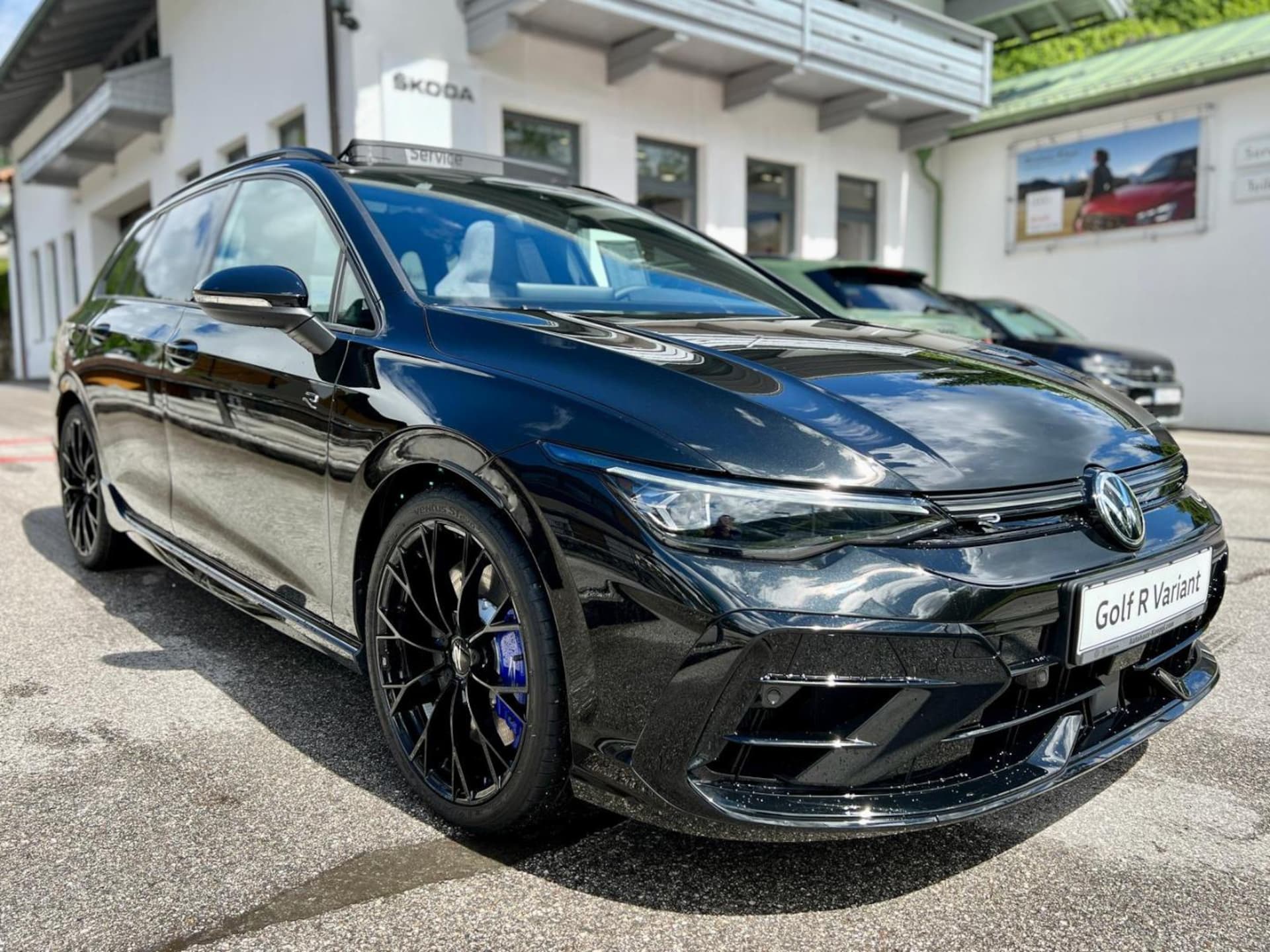 Volkswagen Golf Variant R