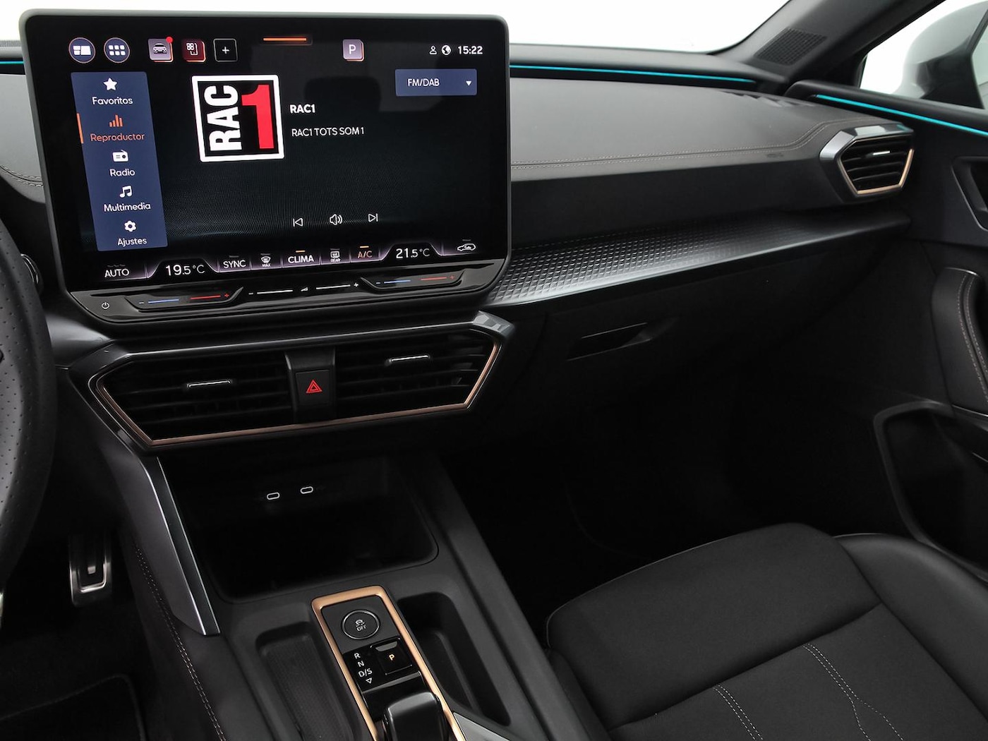 CUPRA Leon León 1.5 eTSI DSG 110 kW (150 CV) — photo 10