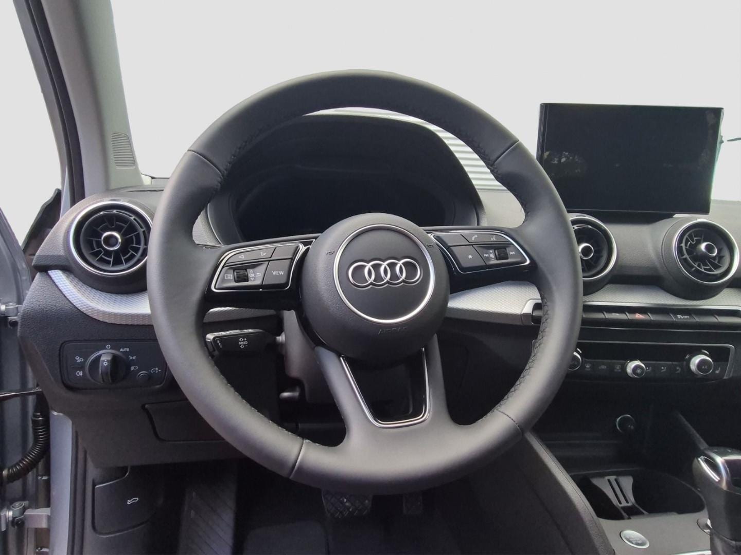 Bild über Audi Q2 advanced 35 TFSI S tronic - für weitere Informationen kontaktieren Sie den Audi Partner