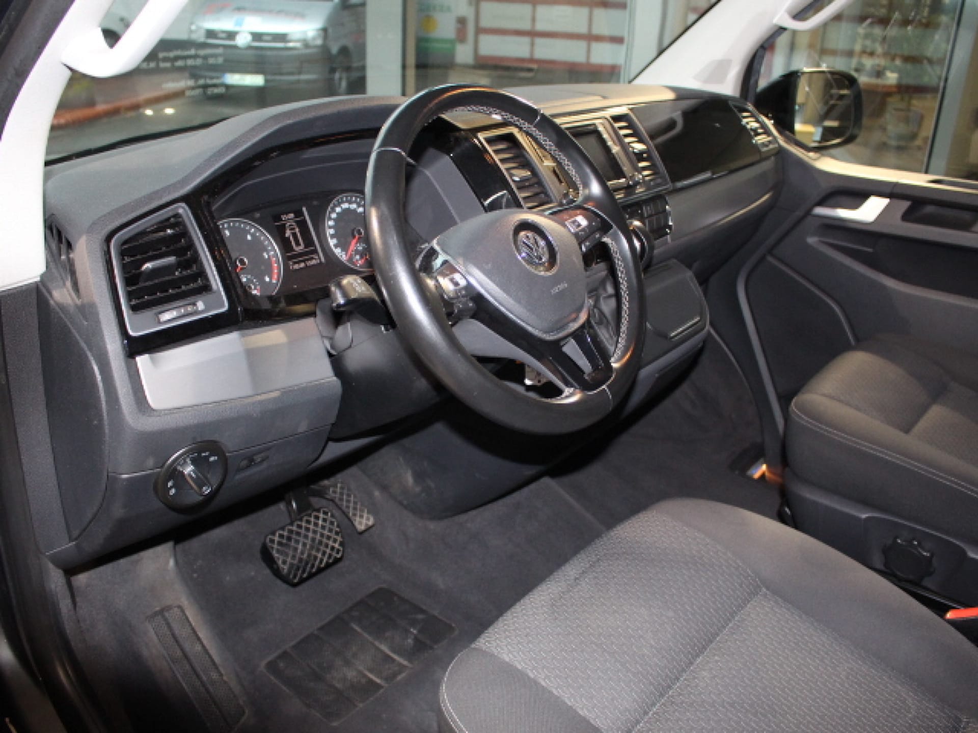 Volkswagen T6 California Beach