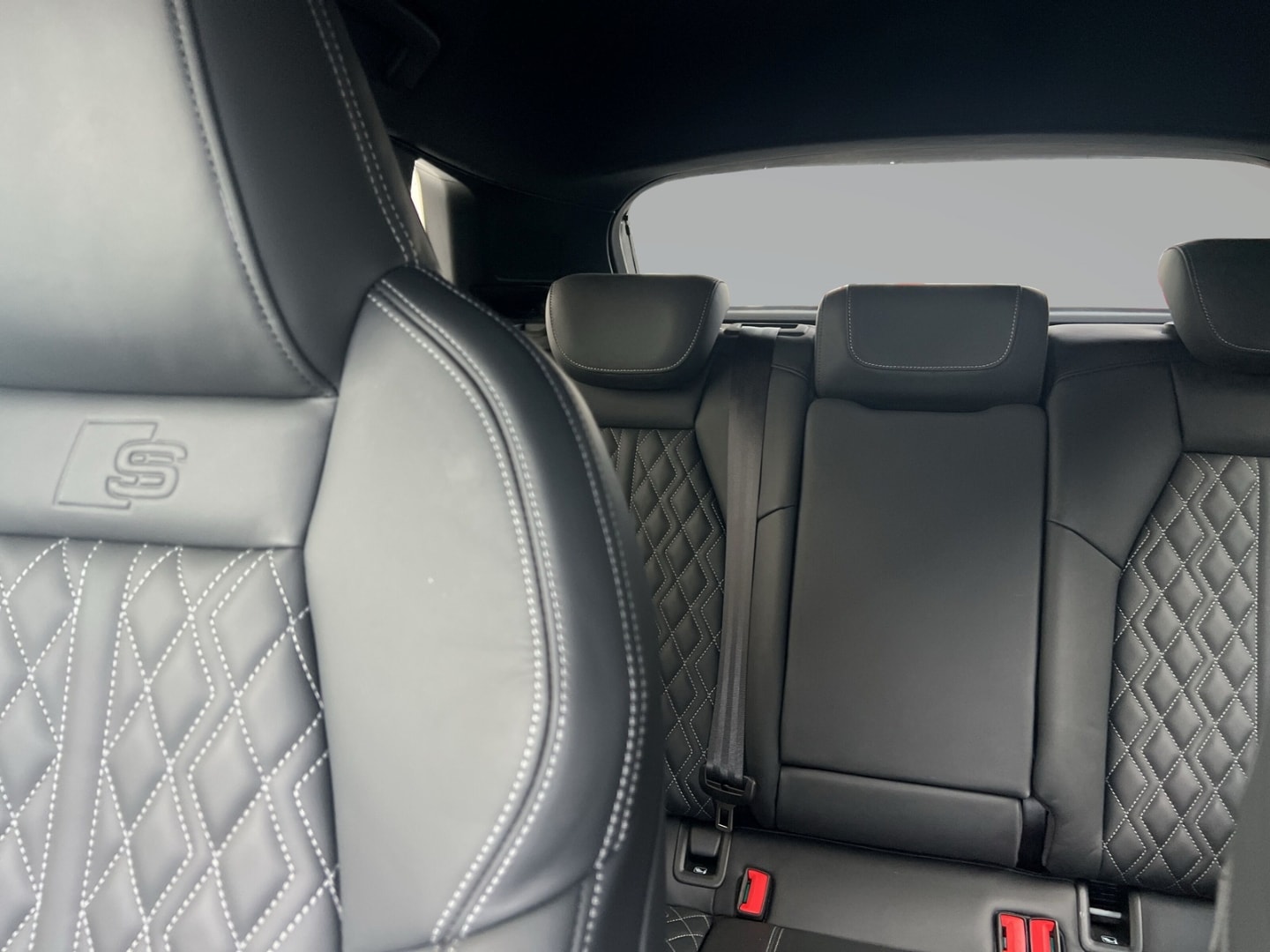 Bild über Audi A3 allstreet 35 TDI S tronic - für weitere Informationen kontaktieren Sie den Audi Partner