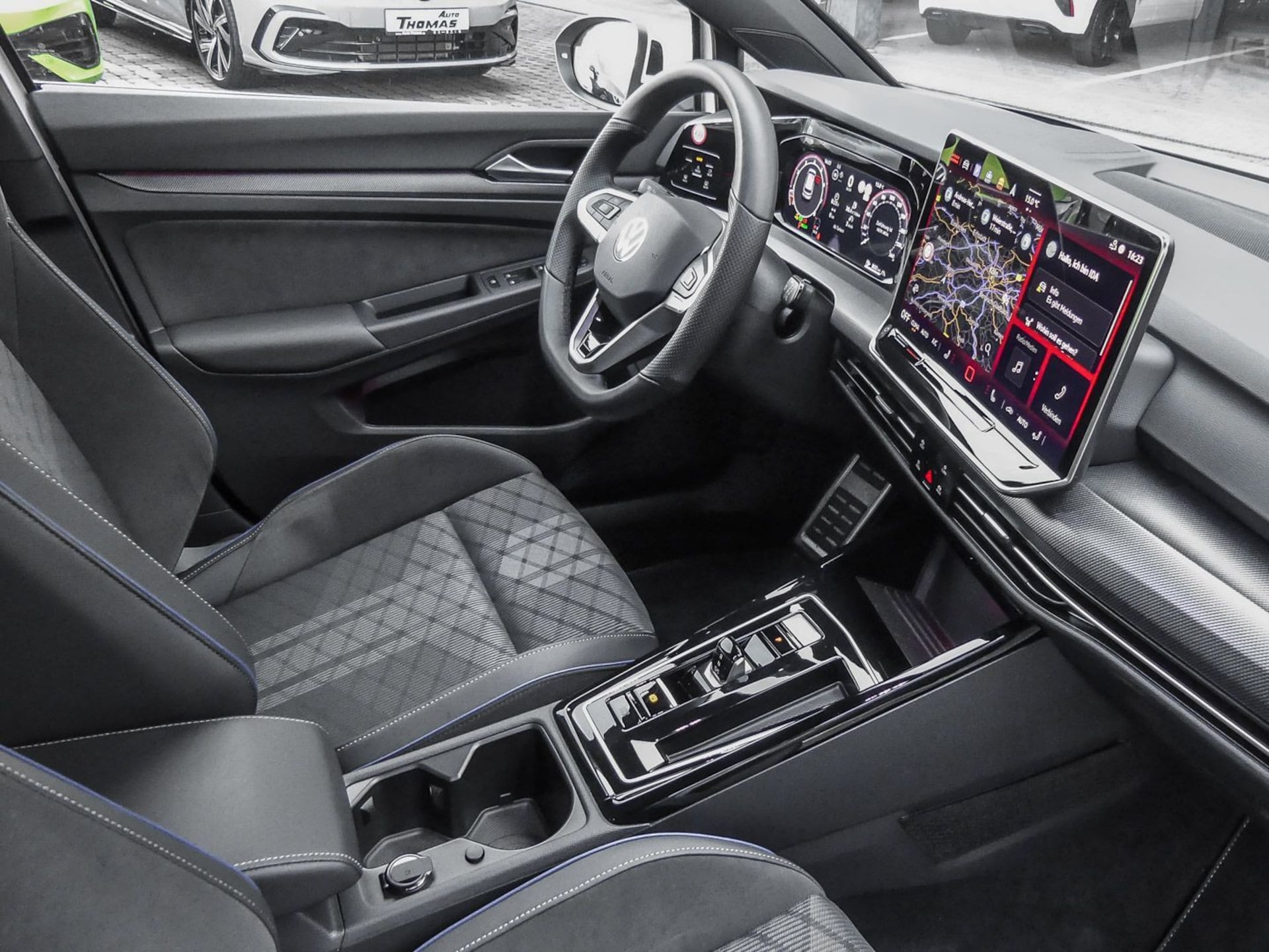 Volkswagen Golf R-Line