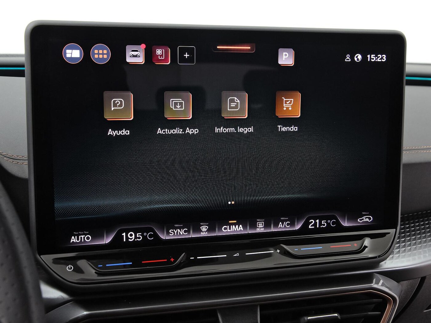 CUPRA Leon León 1.5 eTSI DSG 110 kW (150 CV) — photo 20