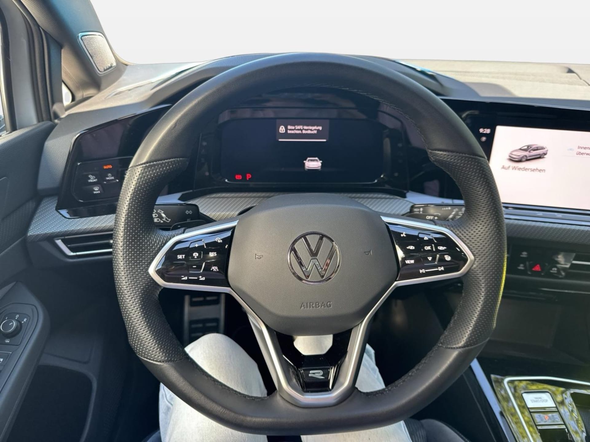 Volkswagen Golf Variant R-Line
