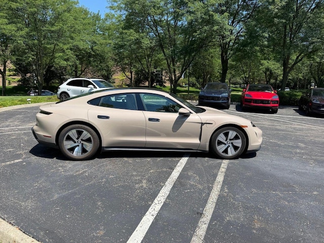 2023 Porsche Taycan