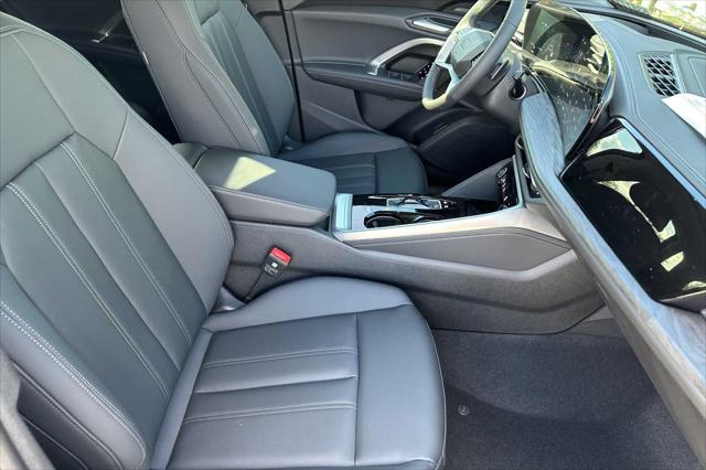 2025 Audi Q5 Premium - Photo 9