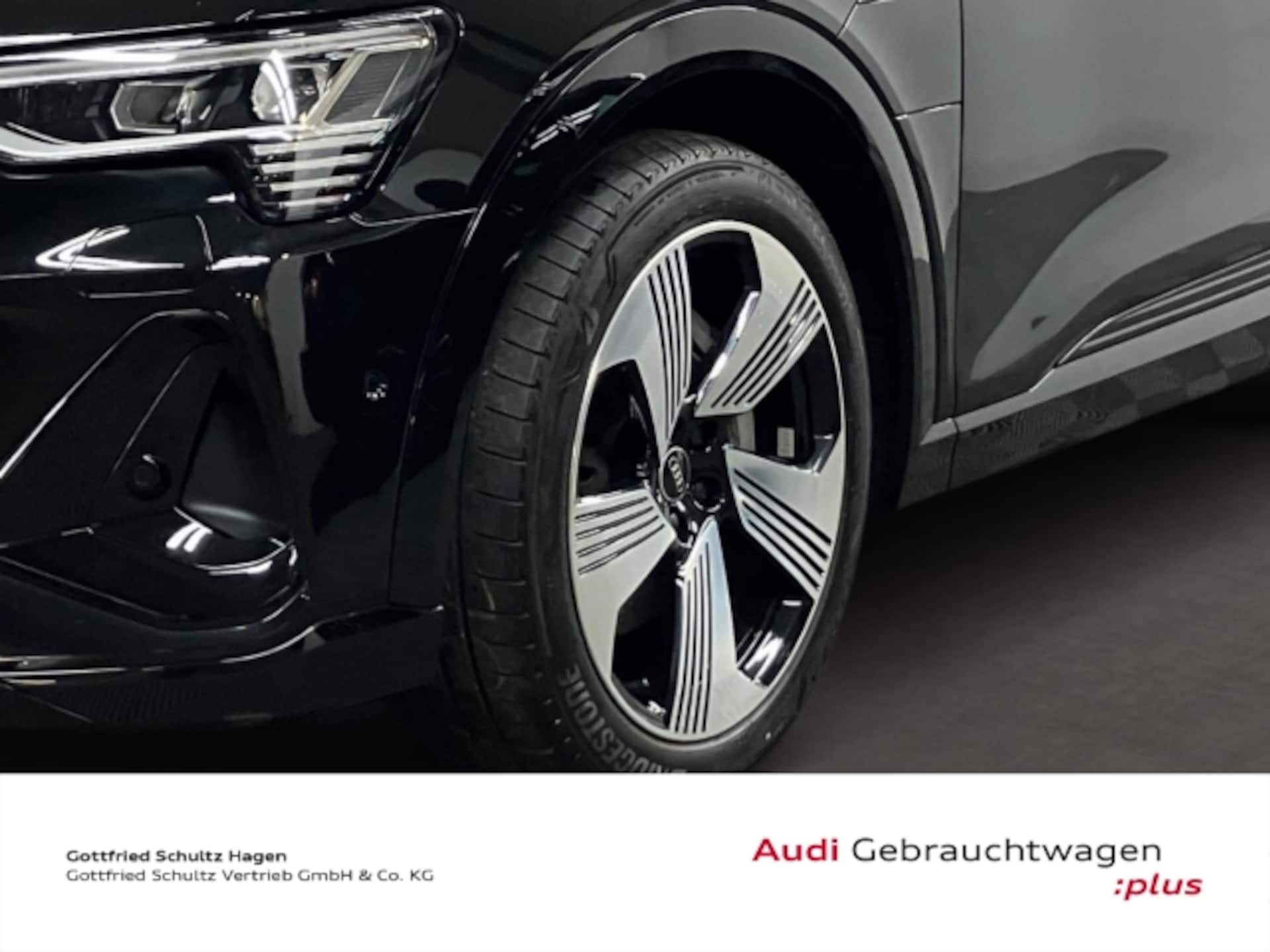 Audi e-tron S line