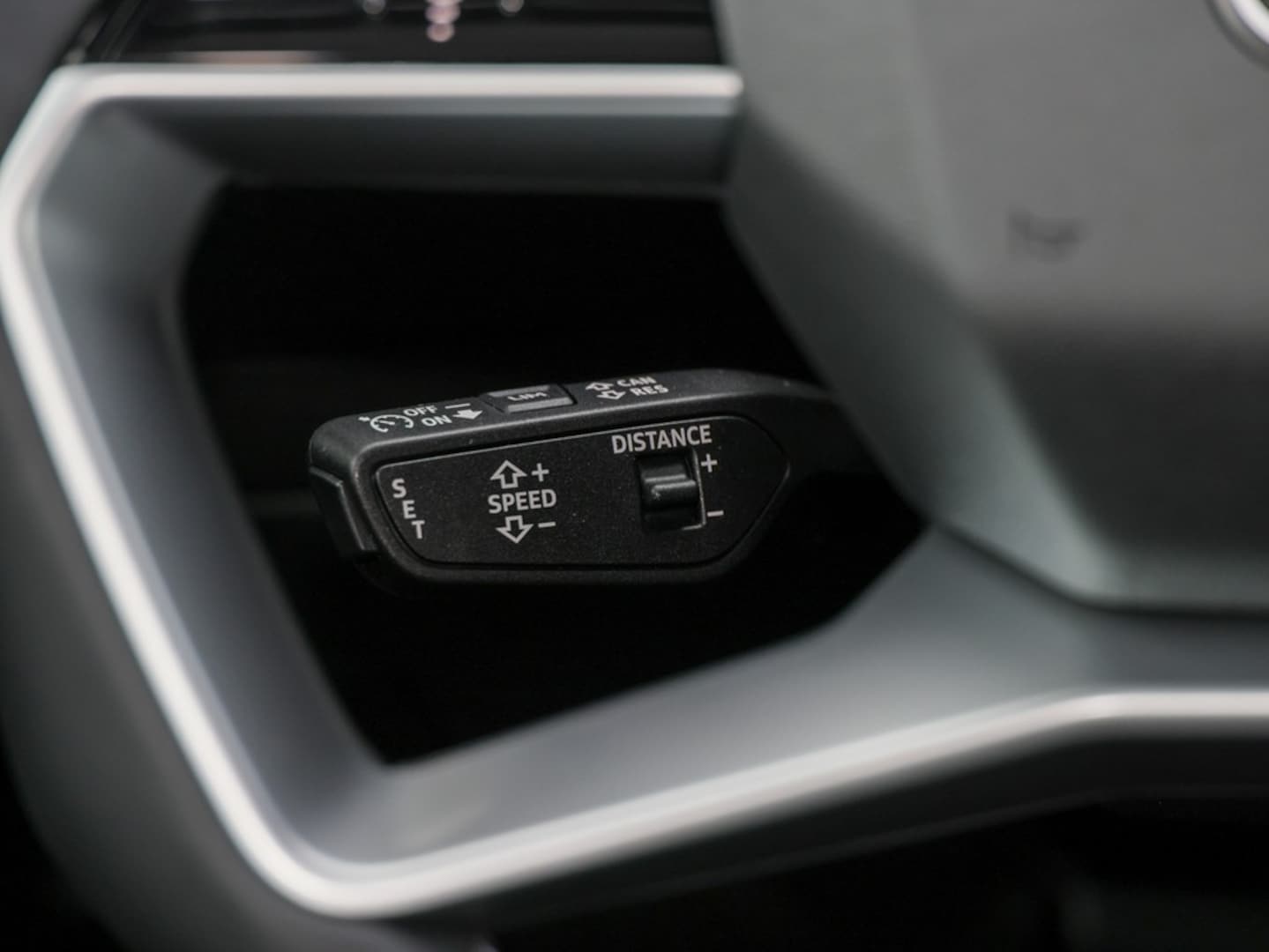 Bild über Audi A5 Avant e-hybrid e-hybrid quattro 220 kW S tronic - für weitere Informationen kontaktieren Sie den Audi Partner
