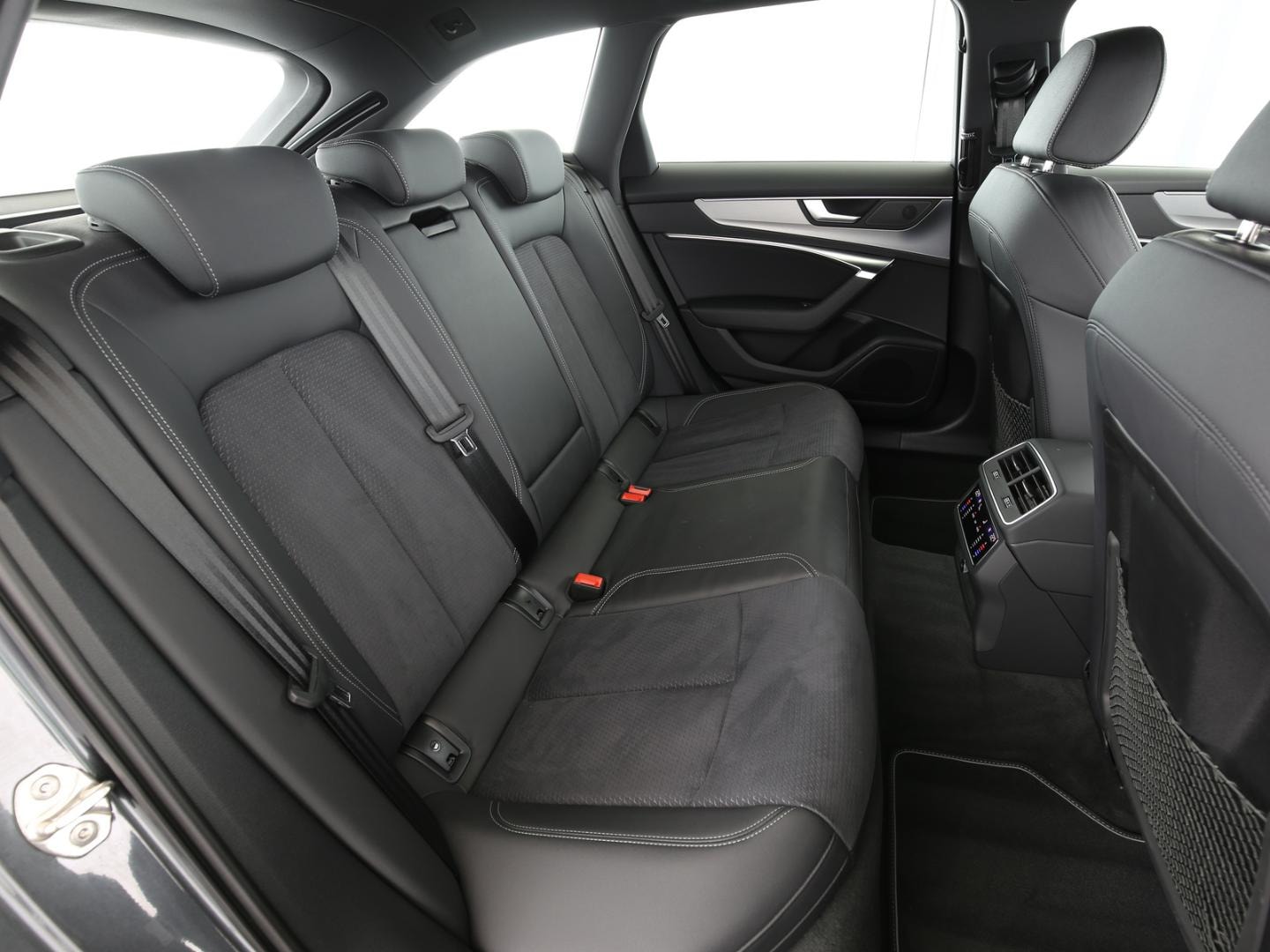 Bild über Audi S6 Avant TDI quattro tiptronic - für weitere Informationen kontaktieren Sie den Audi Partner
