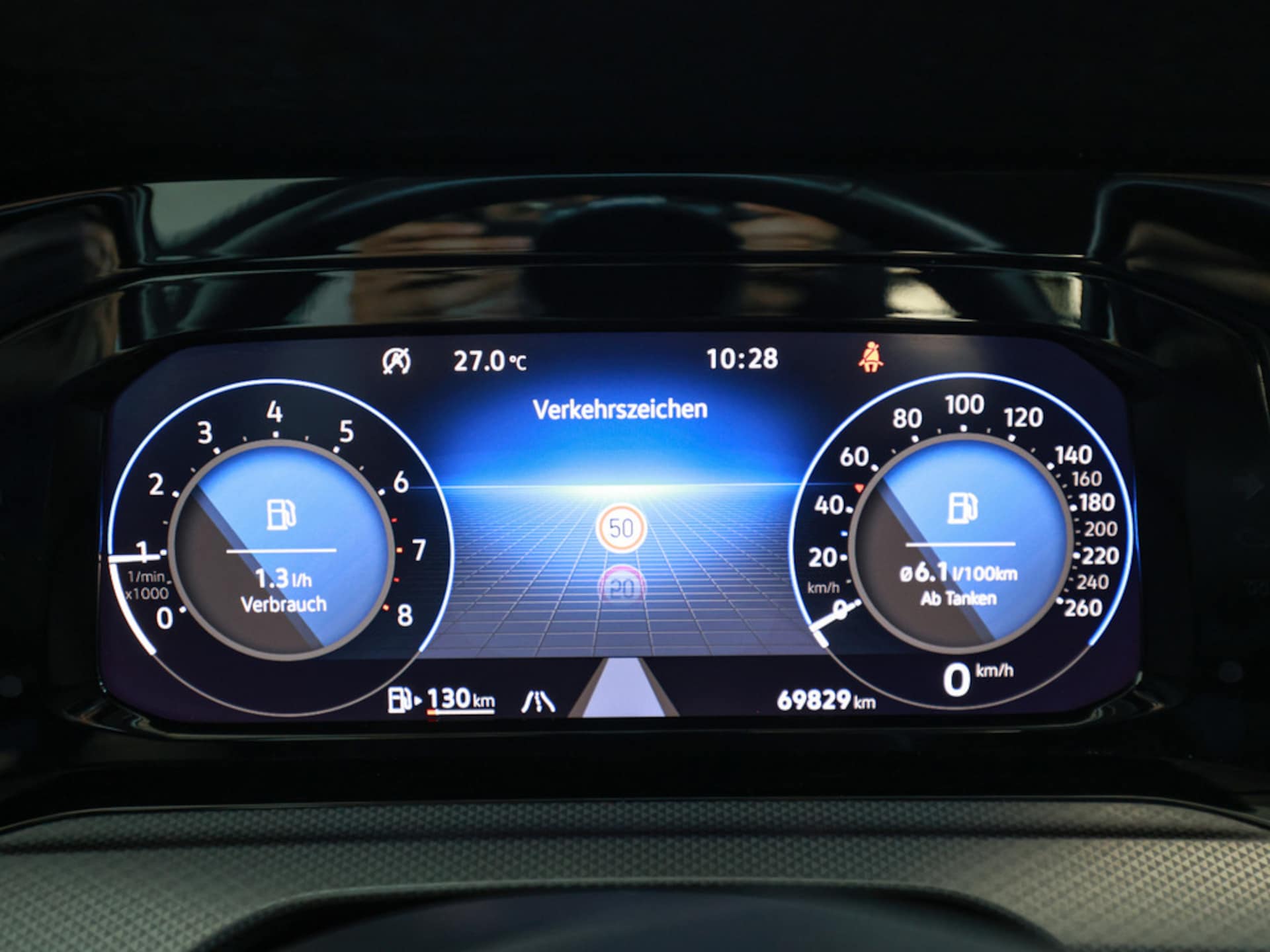 Volkswagen Golf Active