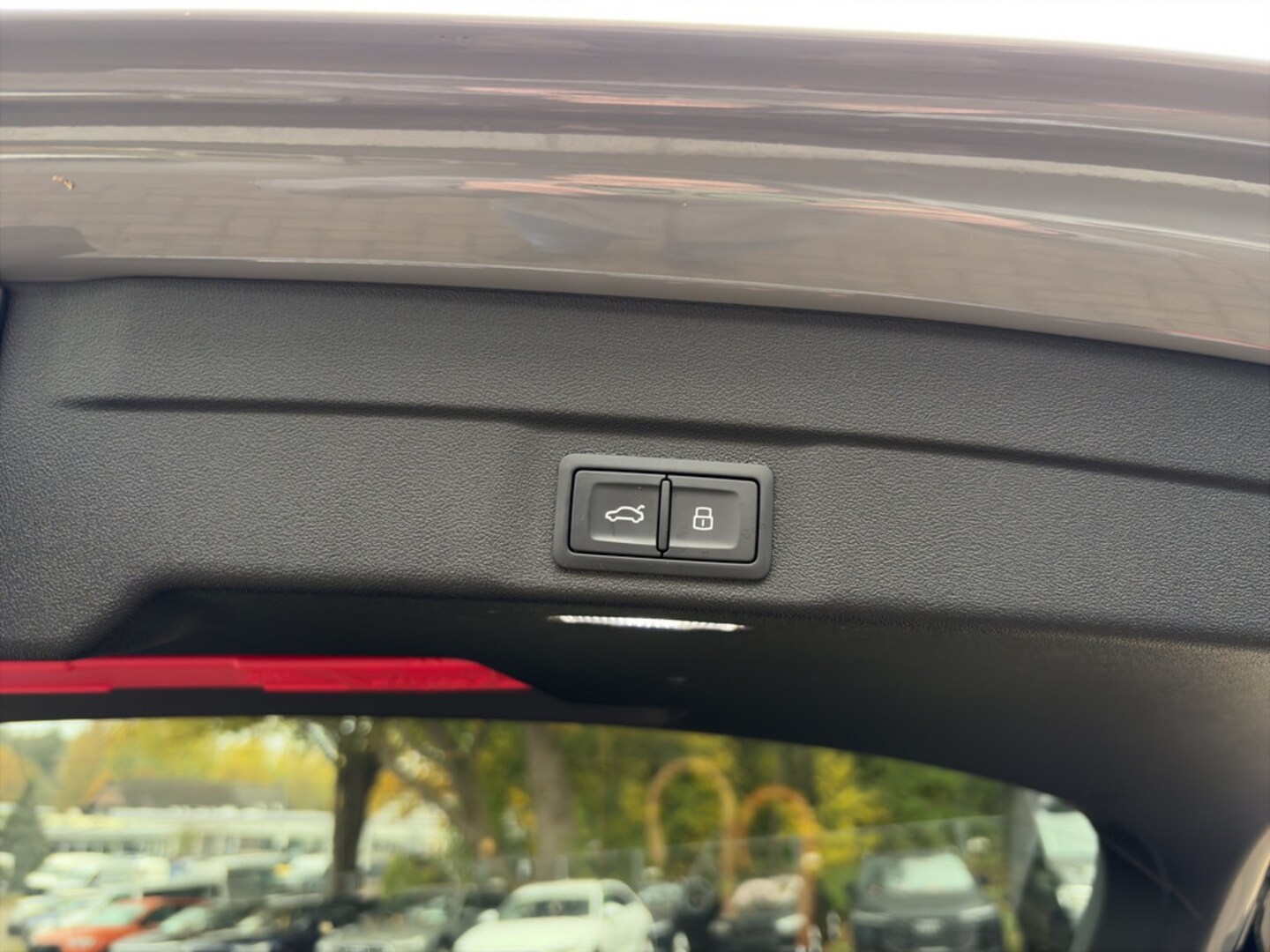 Bild über Audi A6 Avant TFSI quattro 270 kW S tronic - für weitere Informationen kontaktieren Sie den Audi Partner