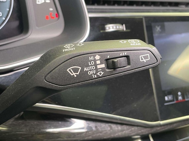 2025 Audi Q8 Premium - Photo 42