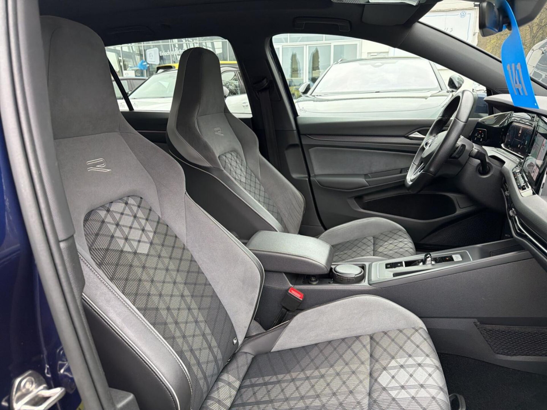 Volkswagen Golf Variant R-Line