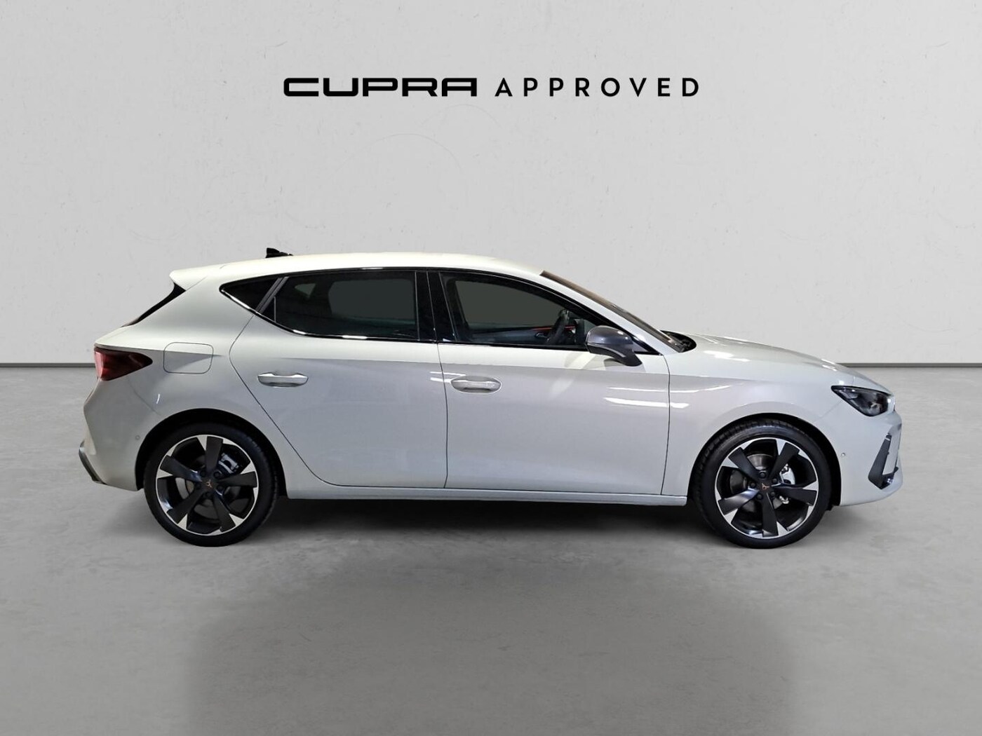 CUPRA Leon León 1.5 eTSI DSG 110 kW (150 CV) — photo 3