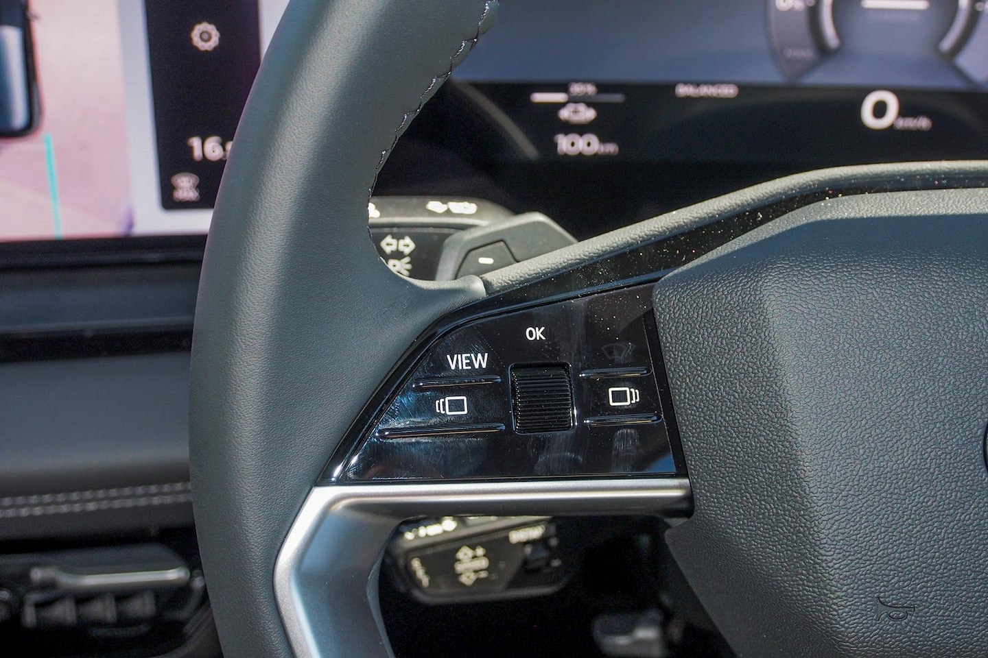 Image about Audi Q6 SUV e-tron e-tron
