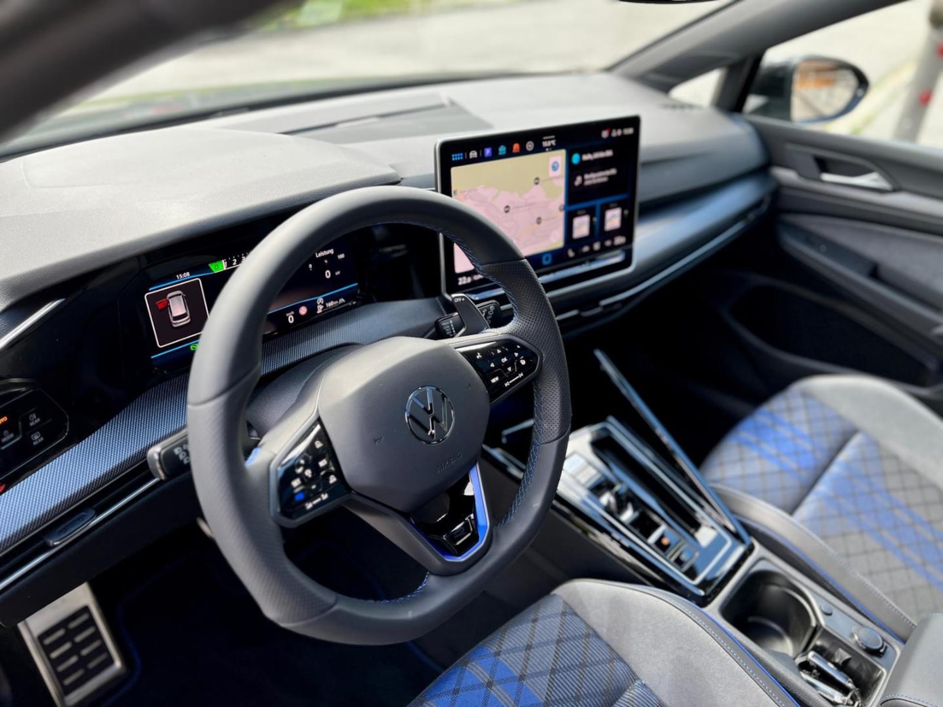 Volkswagen Golf Variant R