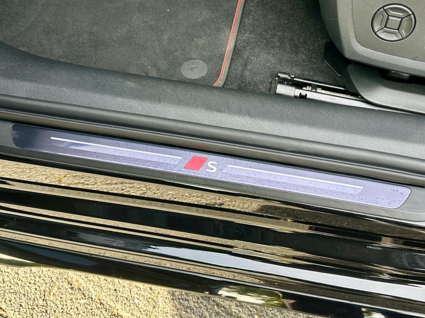 Bild über Audi A5 Avant TDI quattro 150 kW S tronic - für weitere Informationen kontaktieren Sie den Audi Partner