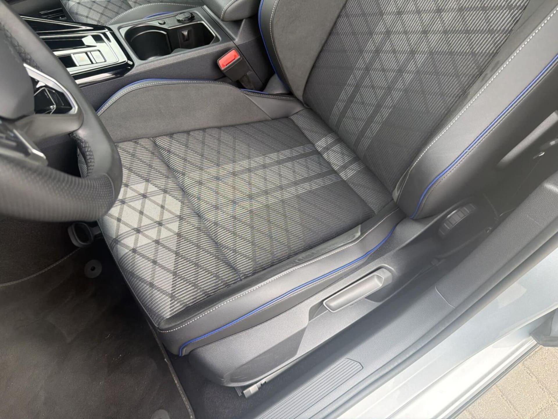 Volkswagen Golf Variant R-Line