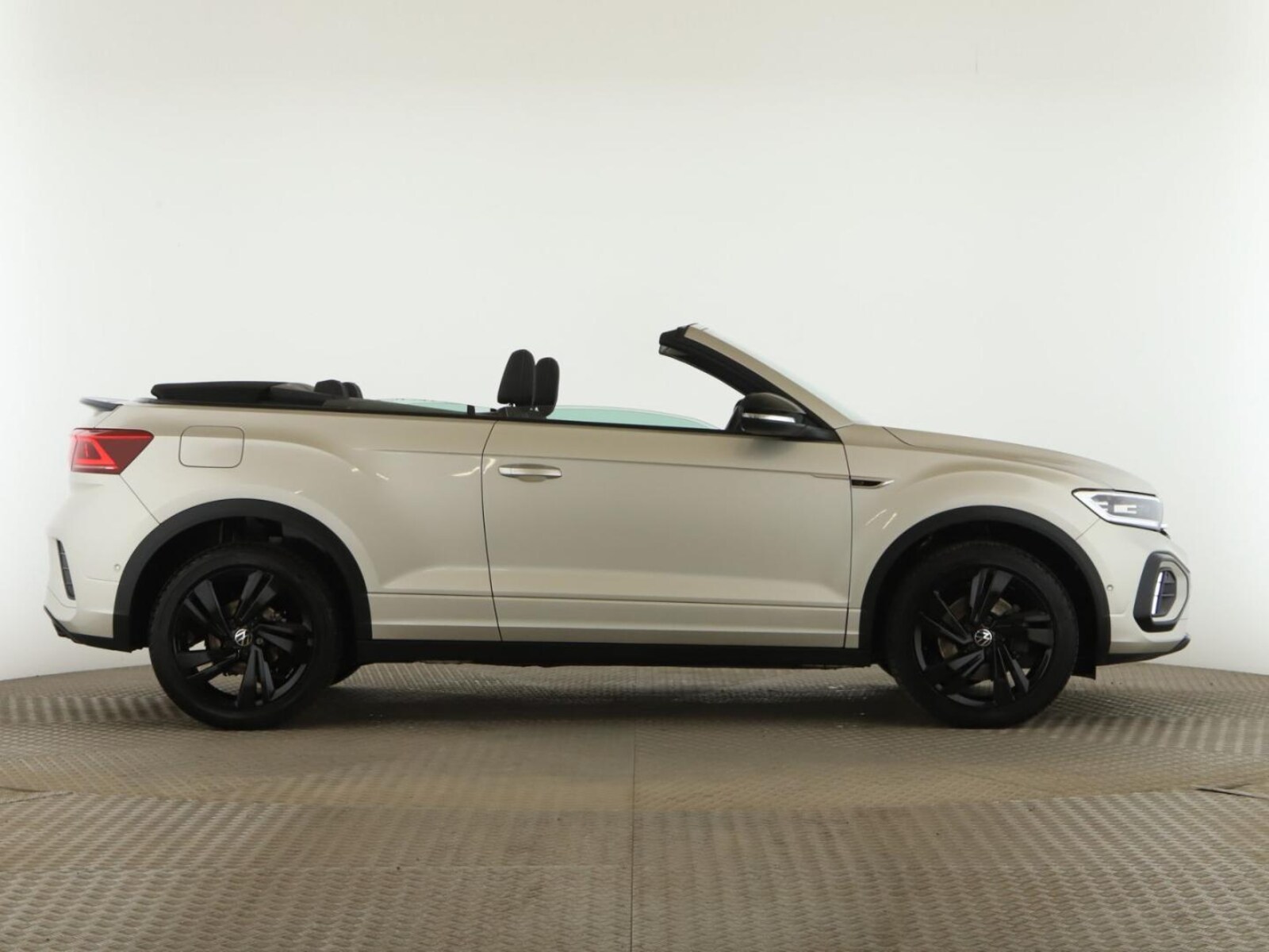 Volkswagen T-Roc Cabriolet – Bild 8