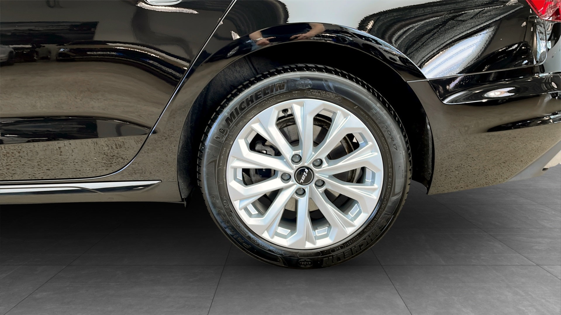 Image about Audi A4 Avant A4 Avant 40 TDI quattro Proline 204 hk S tronic