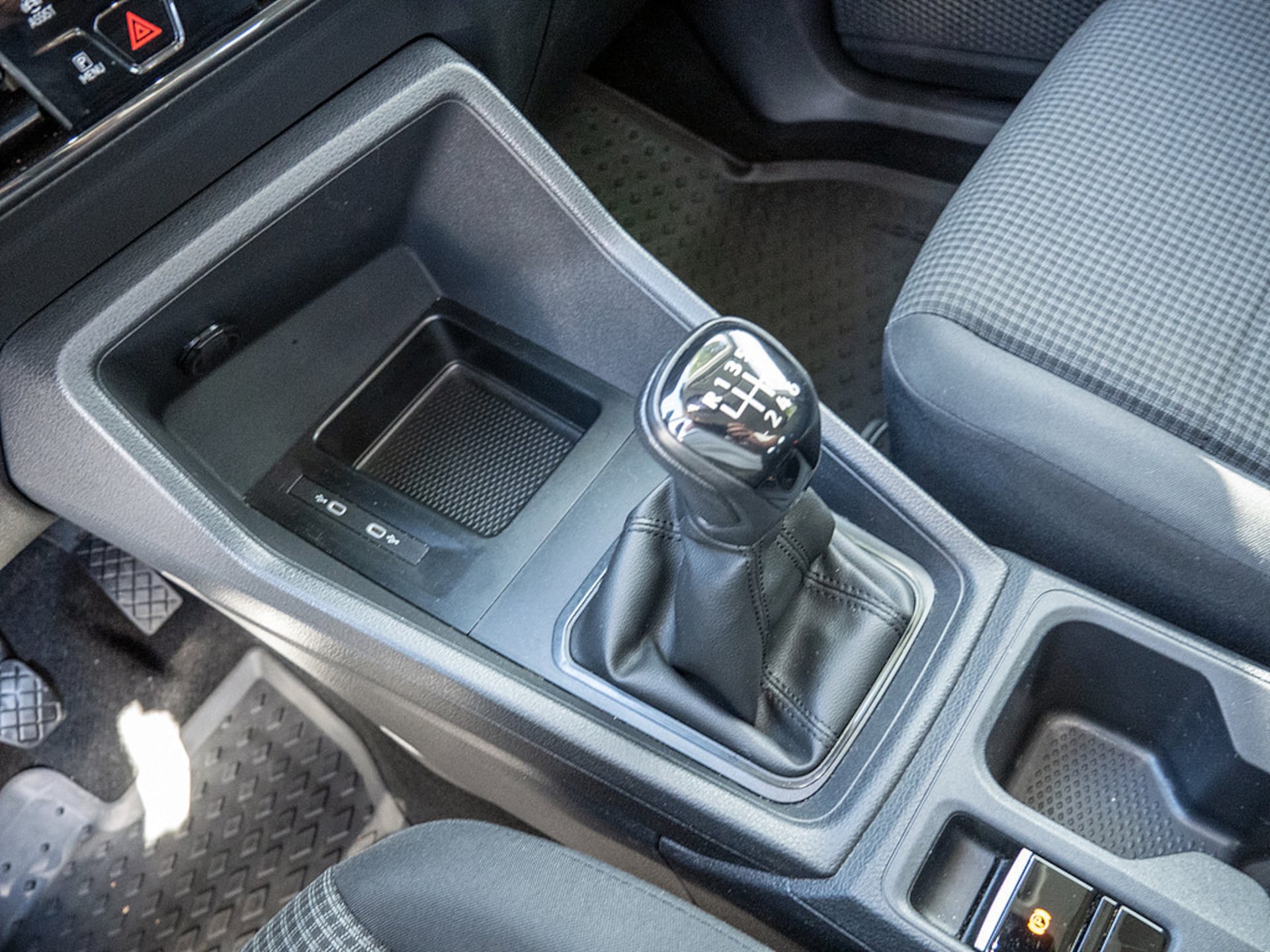 Volkswagen Caddy Kombi Basis-Modell