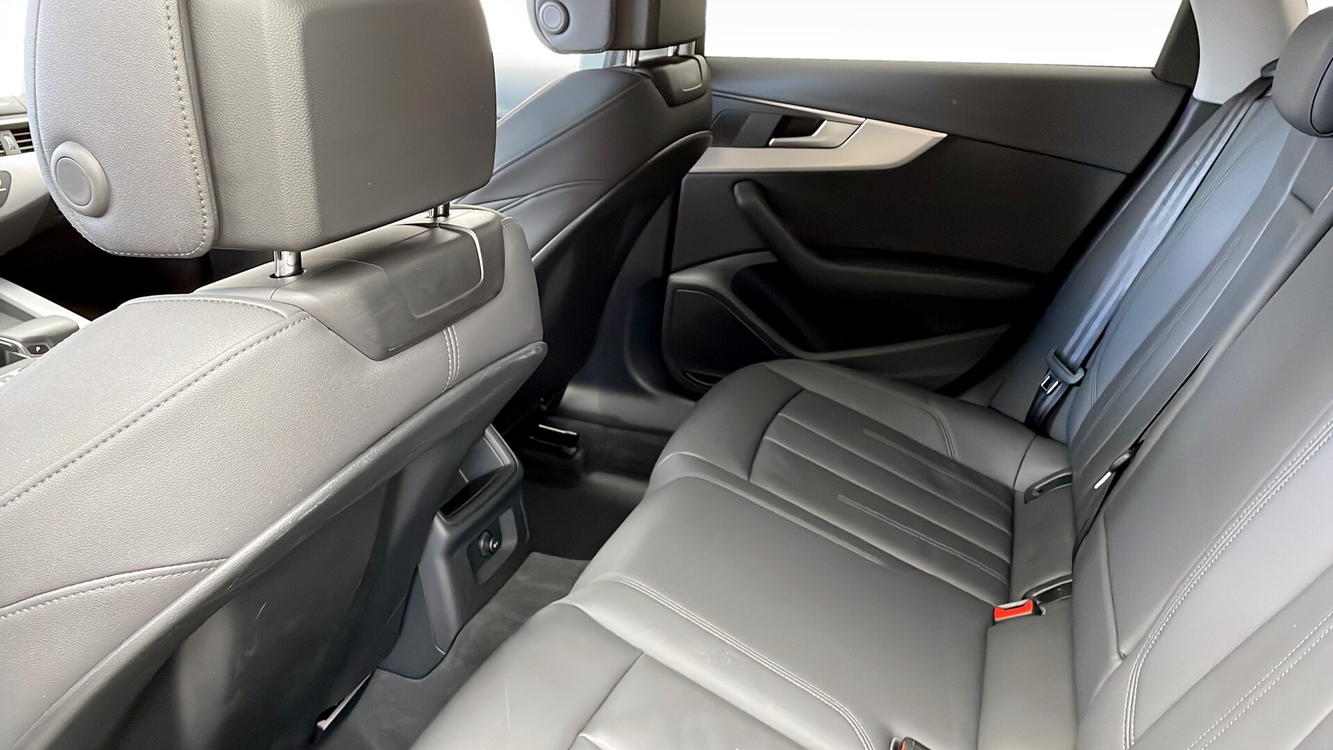 Image about Audi A4 Avant A4 Avant 40 TDI quattro Proline 204 hk S tronic
