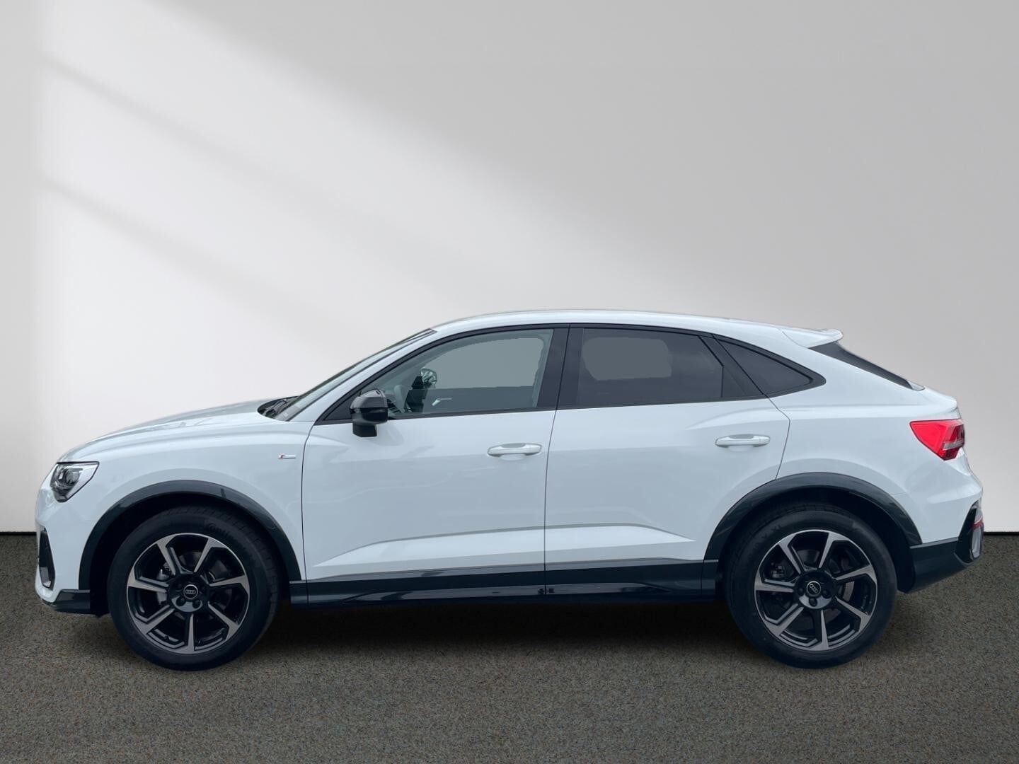 Bild über Audi Q3 Sportback TFSI 110 kW S tronic - für weitere Informationen kontaktieren Sie den Audi Partner