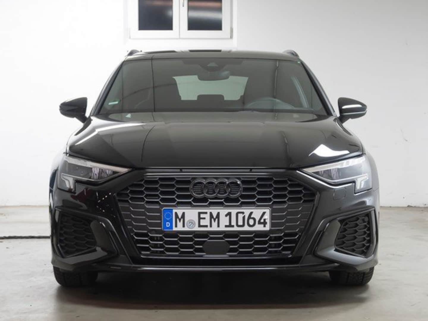 Bild über Audi A3 Sportback S line 35 TFSI S tronic - für weitere Informationen kontaktieren Sie den Audi Partner