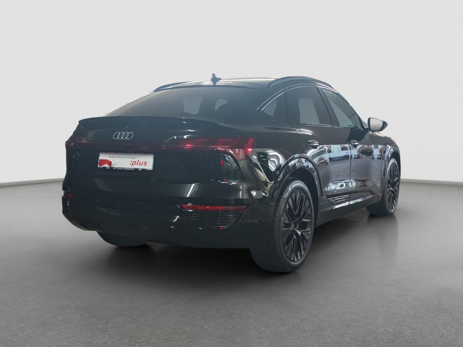 Audi Q8 Sportback e-tron S line