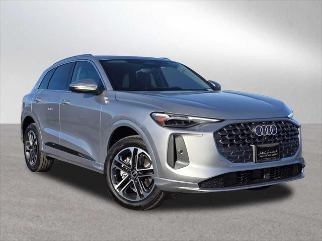 2025 Audi New Q5 Premium Plus's photo