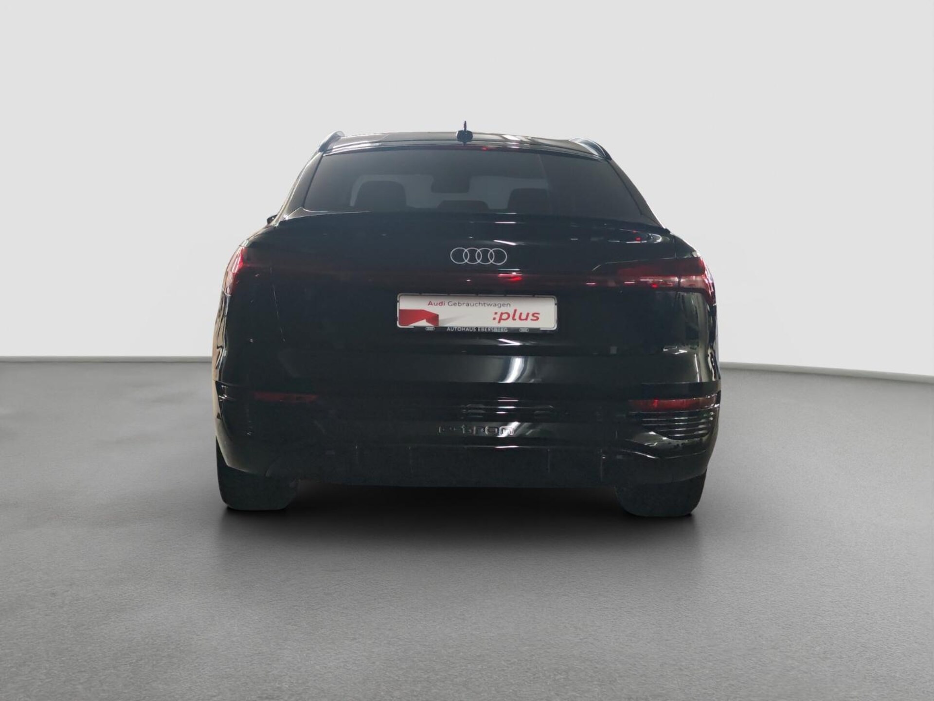 Audi Q8 Sportback e-tron S line