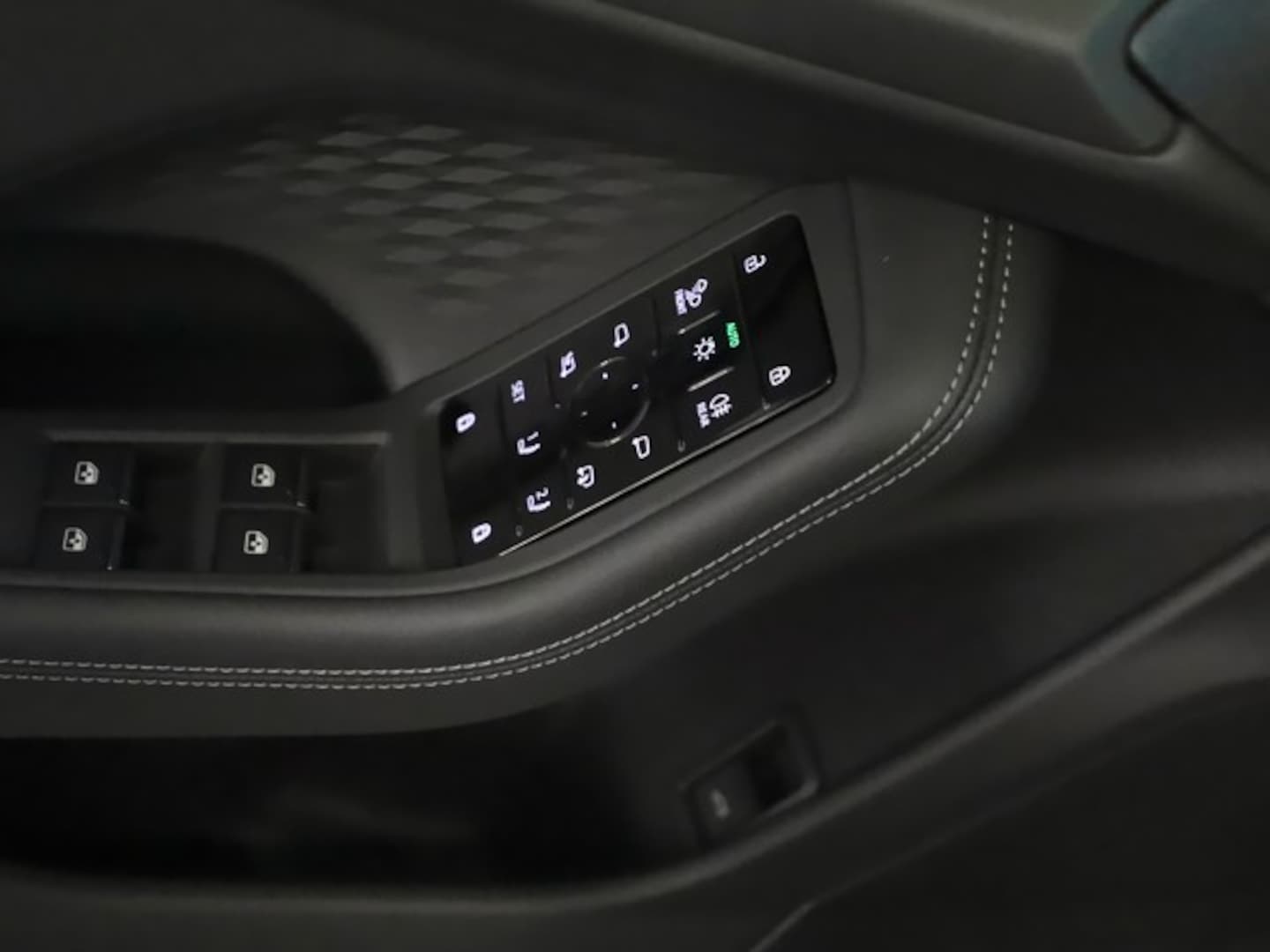 Bild über Audi A6 Avant TFSI 150 kW S tronic - für weitere Informationen kontaktieren Sie den Audi Partner
