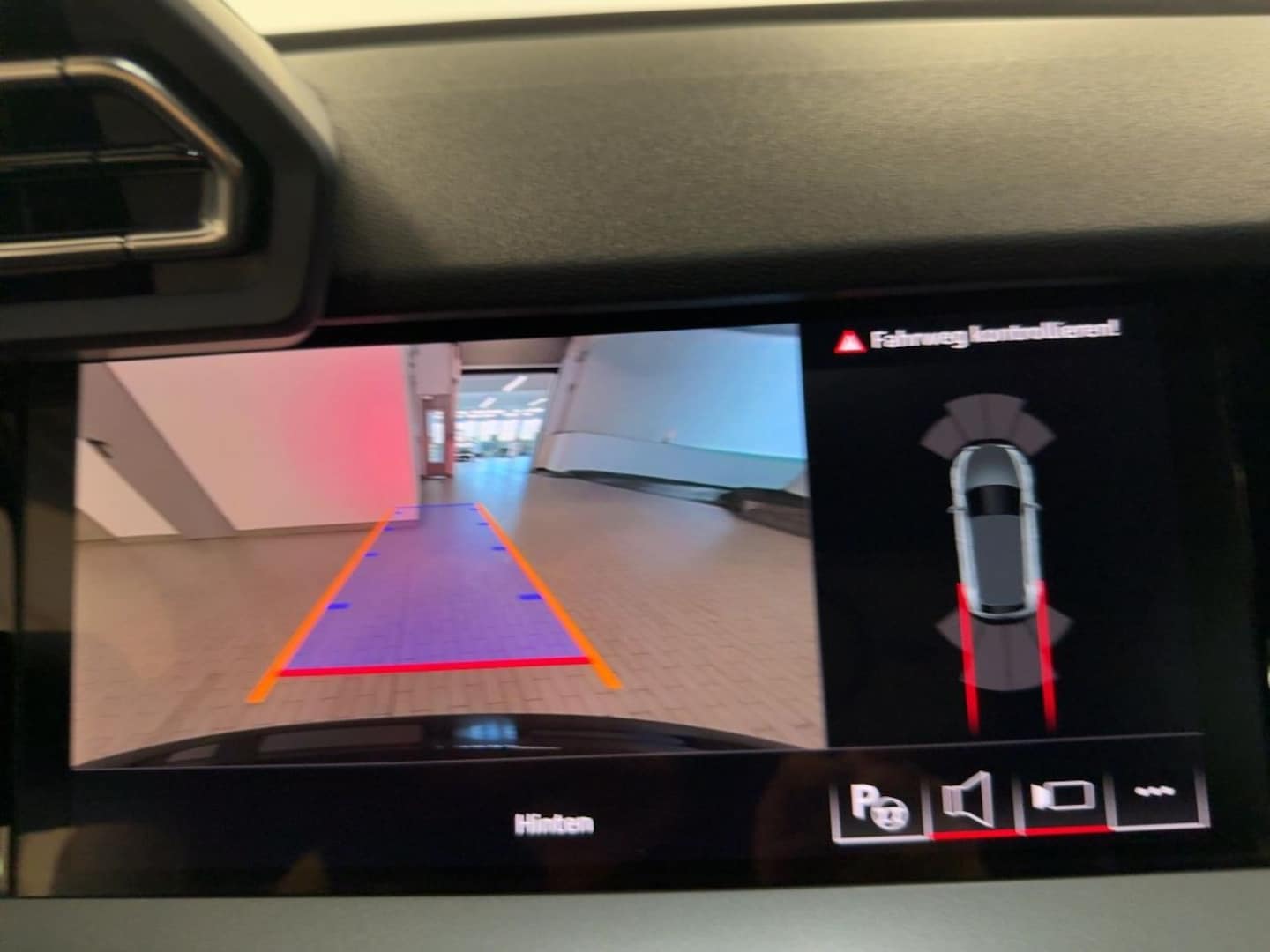 Bild über Audi A3 Sportback advanced 30 TFSI S tronic - für weitere Informationen kontaktieren Sie den Audi Partner