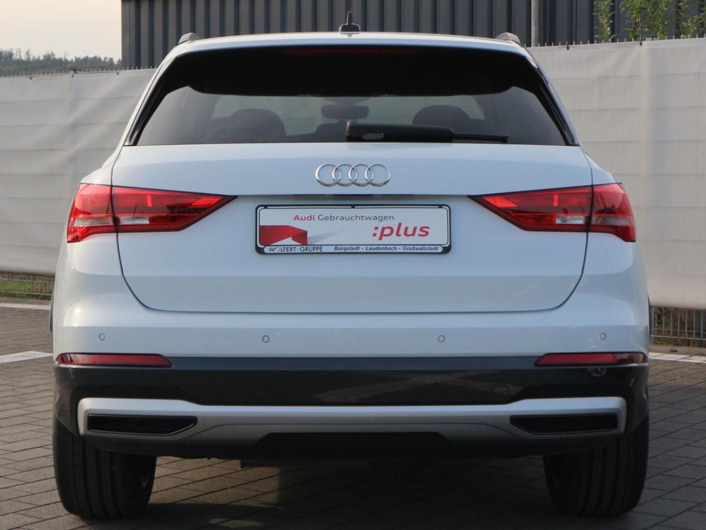 Bild über Audi Q3 TDI 110 kW S tronic - für weitere Informationen kontaktieren Sie den Audi Partner