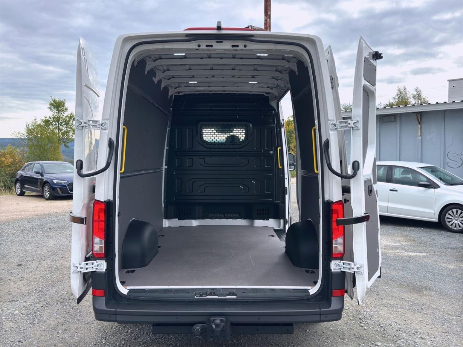 Volkswagen Crafter Kasten mittlerer Radstand – Bild 18