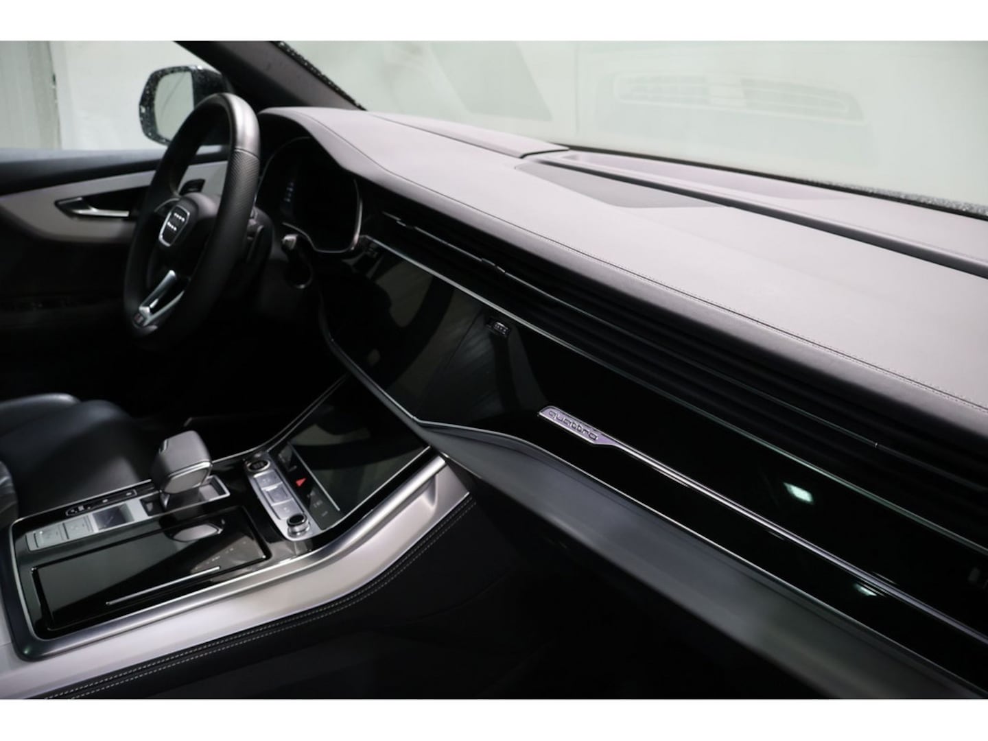 Bild über Audi Q8 SUV 50 TDI quattro tiptronic - für weitere Informationen kontaktieren Sie den Audi Partner