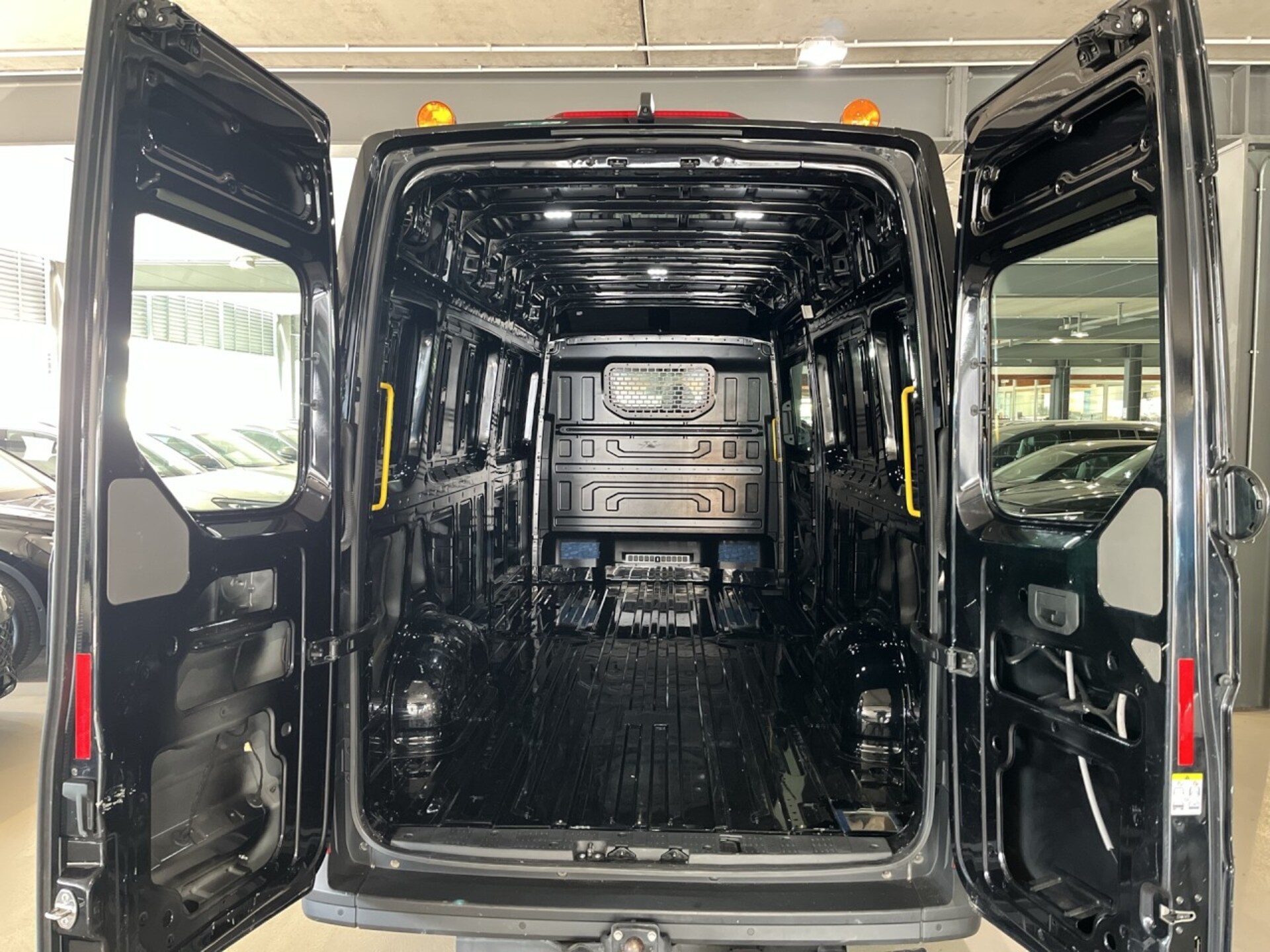 Volkswagen Crafter Kasten langer Radstand