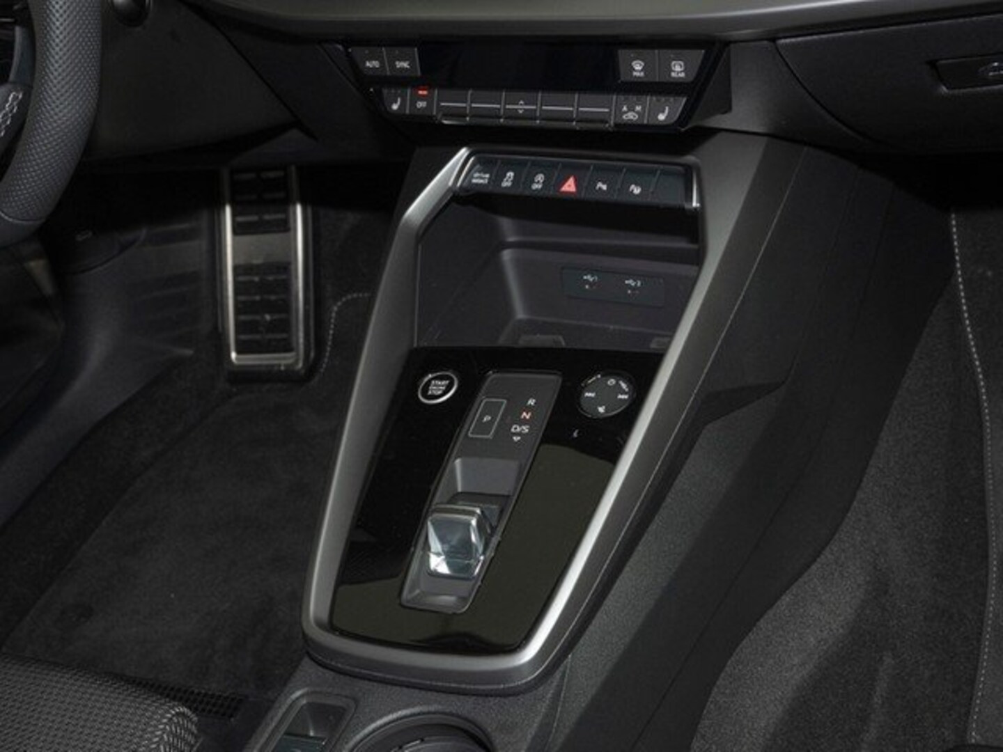 Bild über Audi A3 Sportback S line 35 TFSI S tronic - für weitere Informationen kontaktieren Sie den Audi Partner