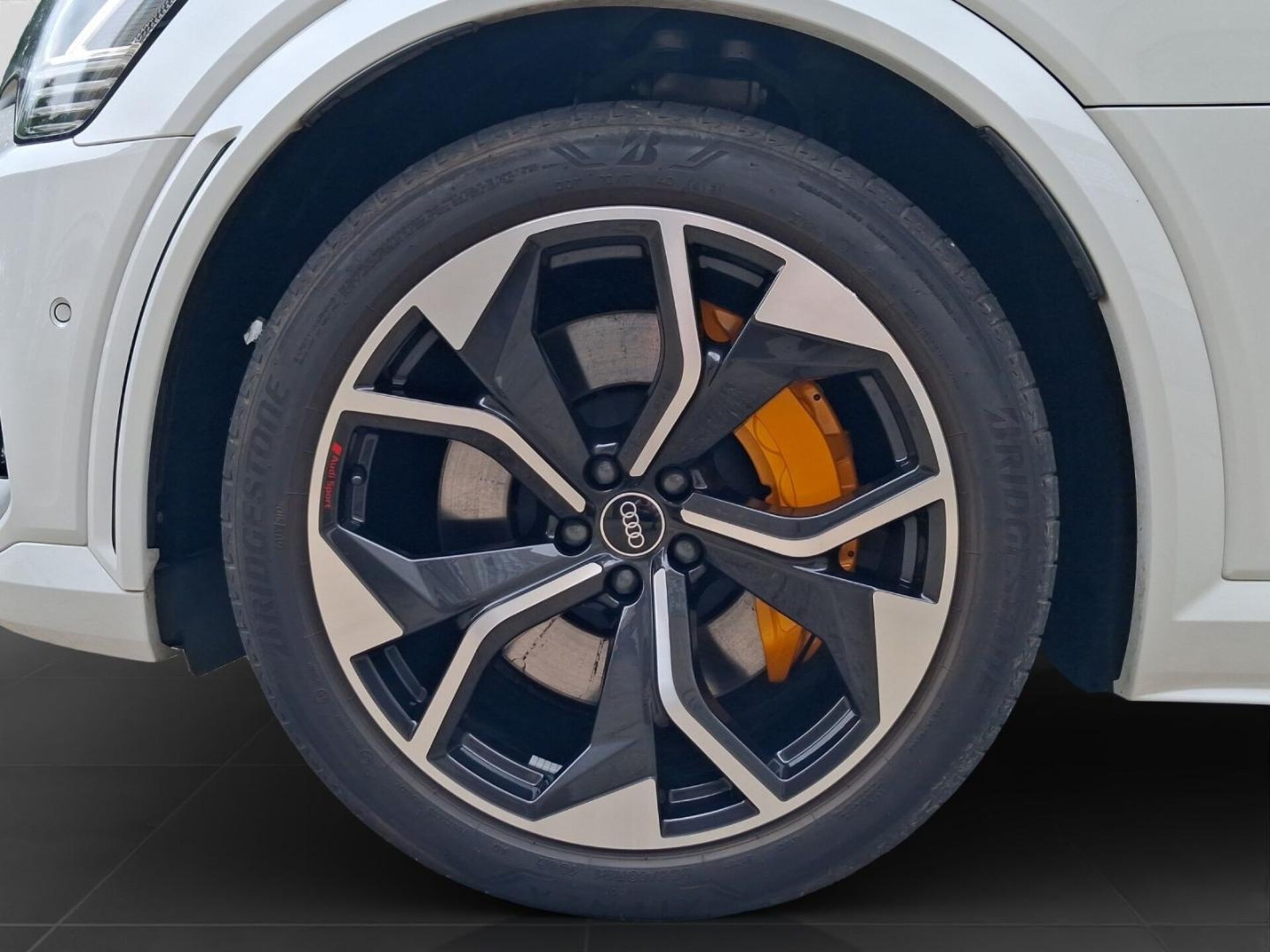 Audi e-tron S