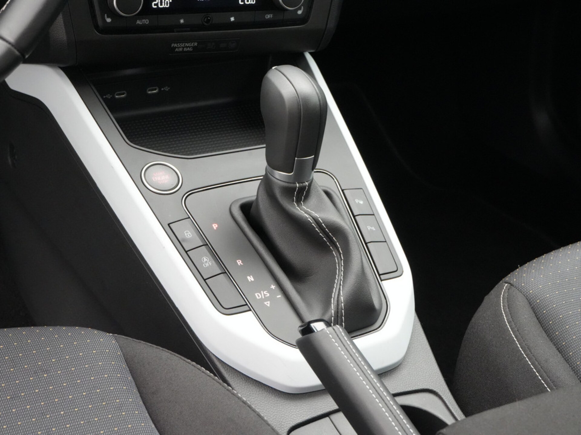 SEAT Arona Style
