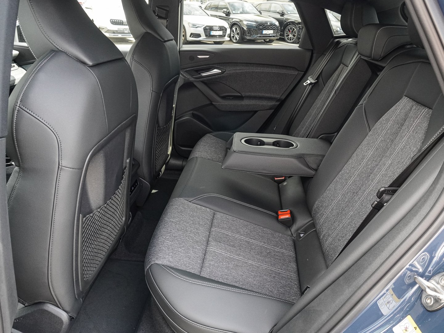 Bild über Audi Q6 Sportback e-tron S line business e-tron performance 225 kW - für weitere Informationen kontaktieren Sie den Audi Partner