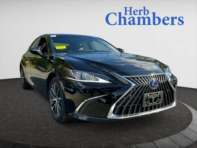 2022 Lexus ES Hybrid