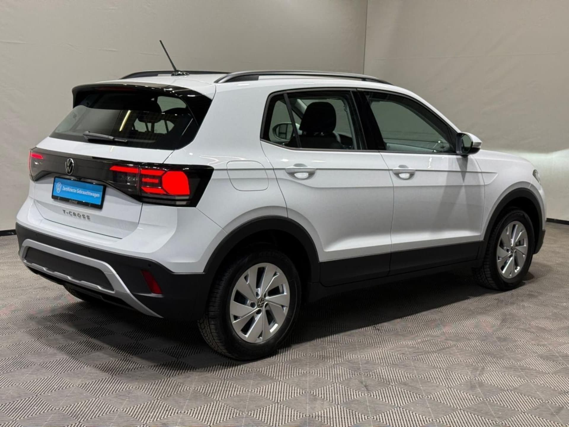 Volkswagen T-Cross Life