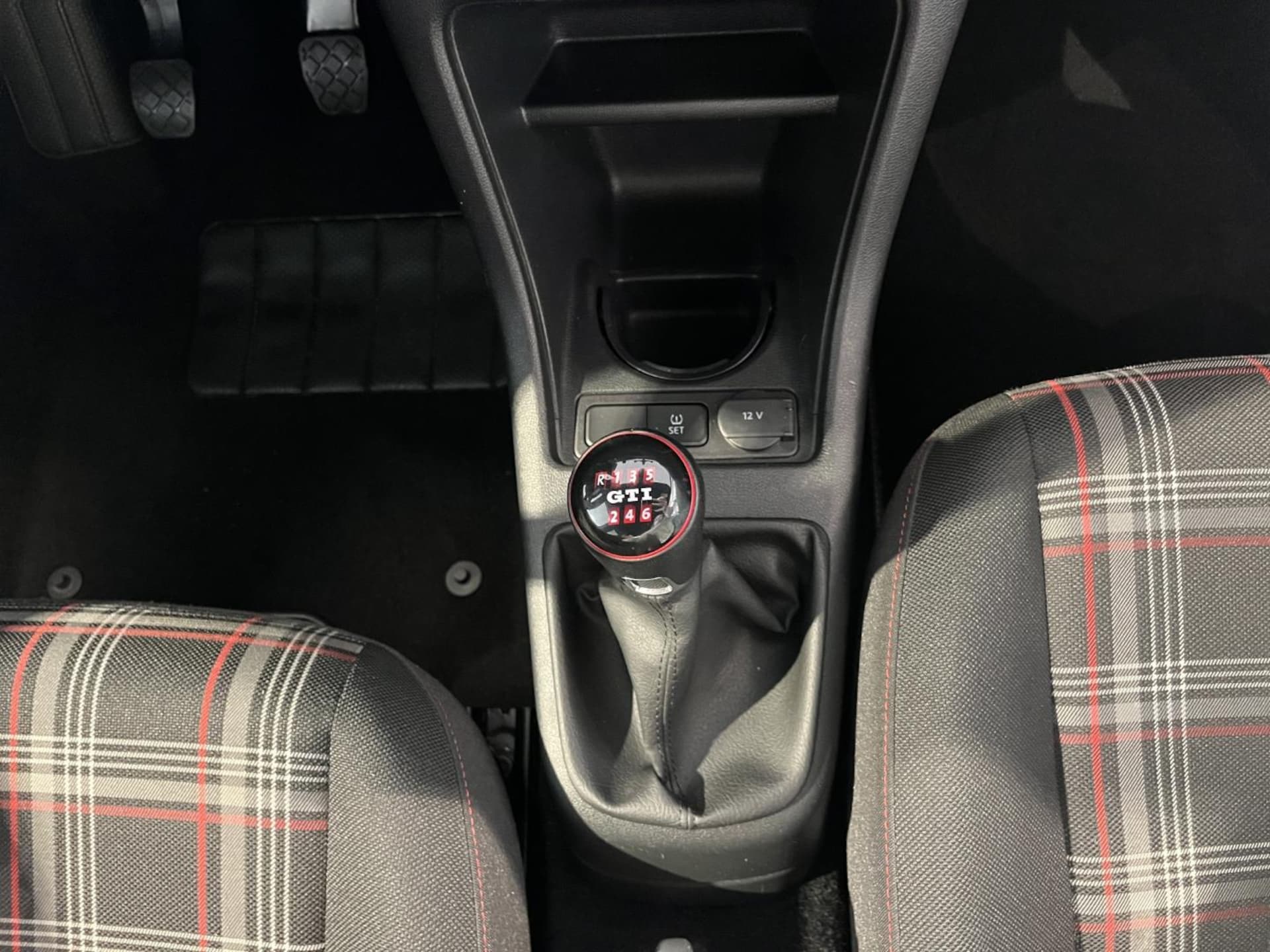 Volkswagen up! GTI