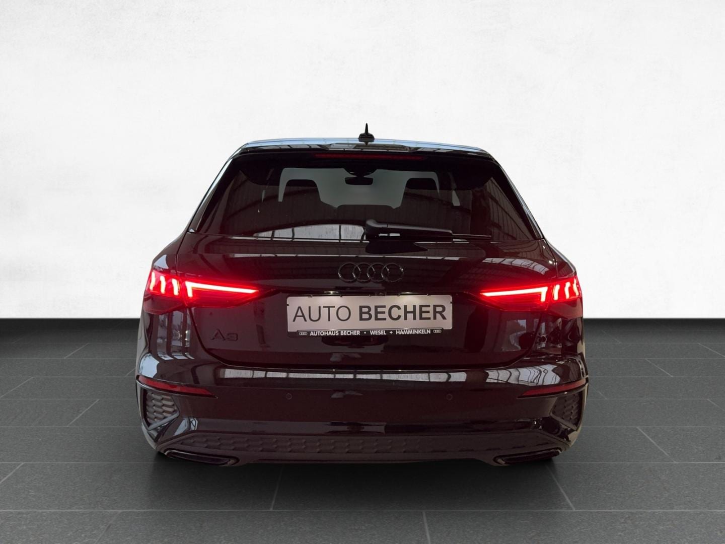 Bild über Audi A3 Sportback S line 35 TDI S tronic - für weitere Informationen kontaktieren Sie den Audi Partner