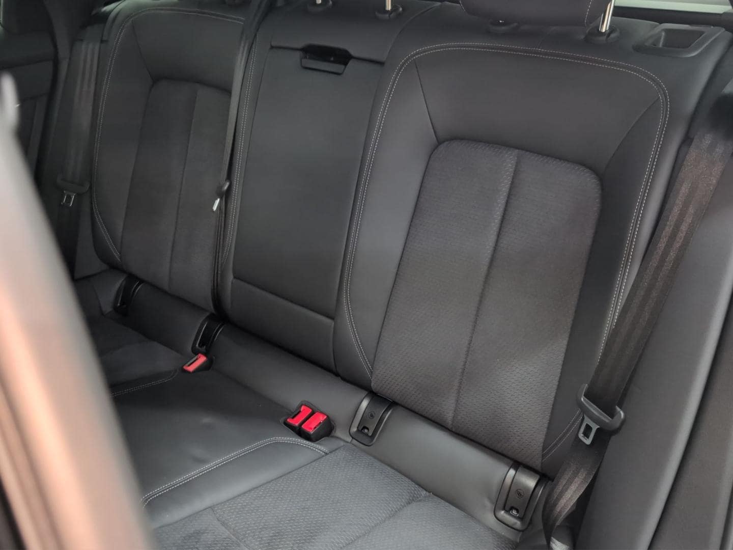 Bild über Audi S6 Avant TDI quattro tiptronic - für weitere Informationen kontaktieren Sie den Audi Partner